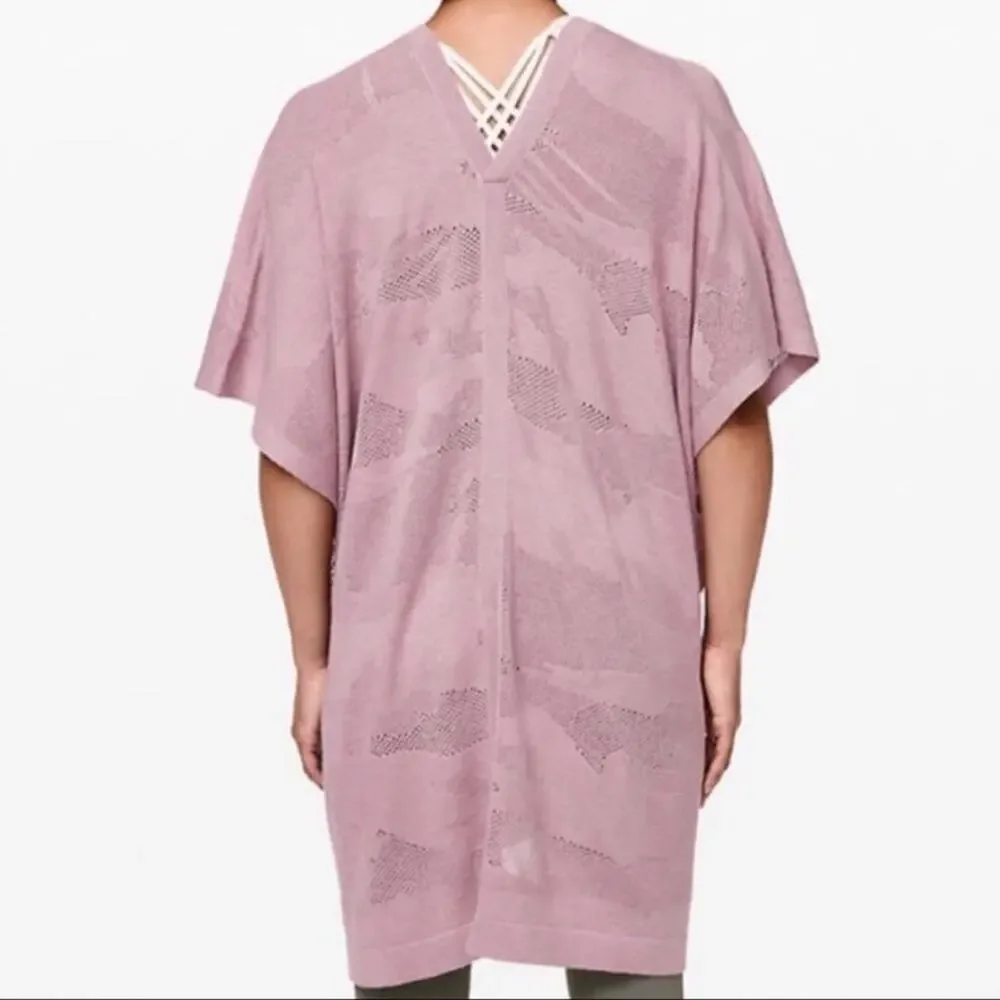 Lululemon Find Your Light Wrap OS